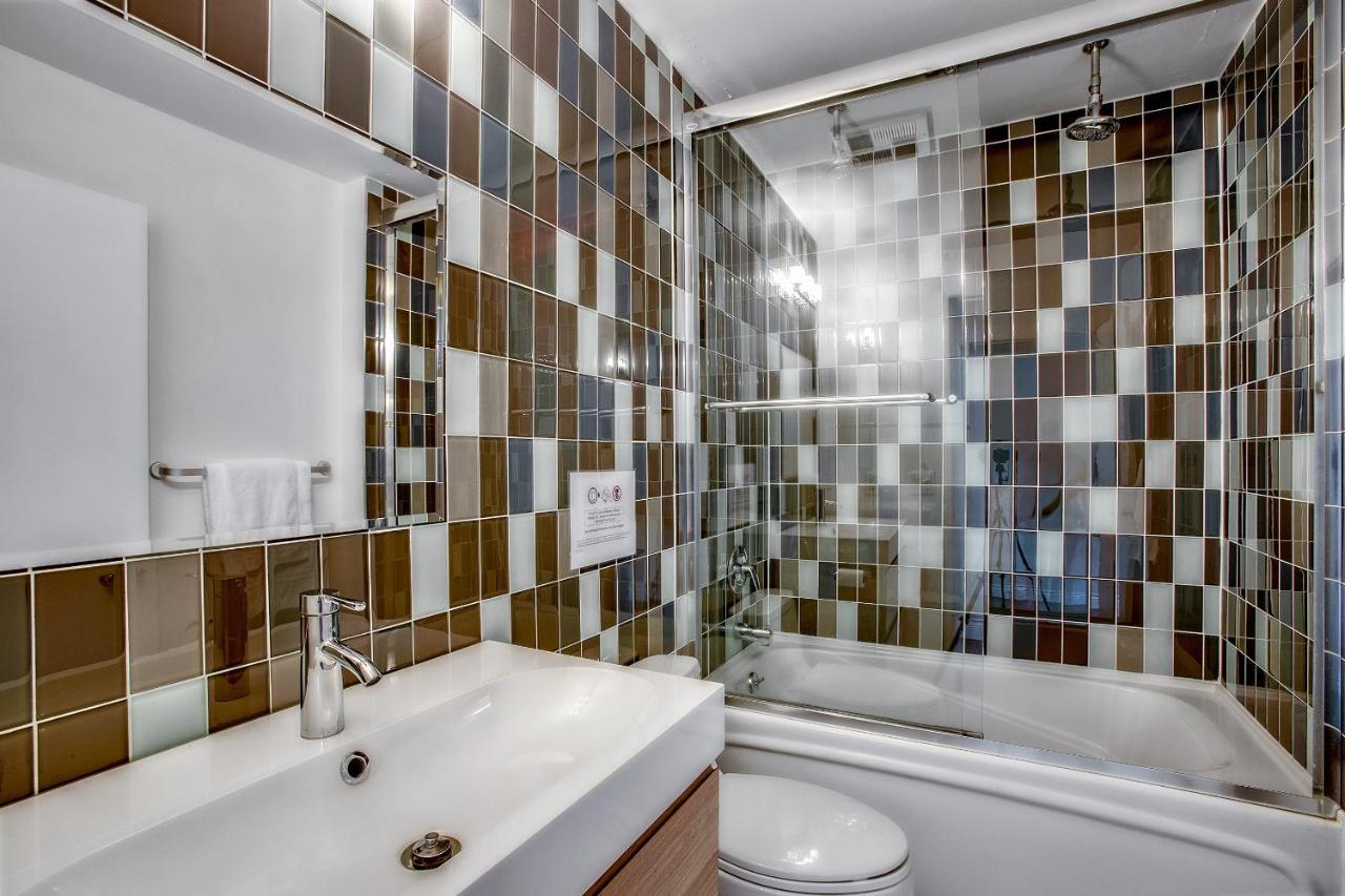 Spacious Corner Apartment Downtown Toronto Luaran gambar