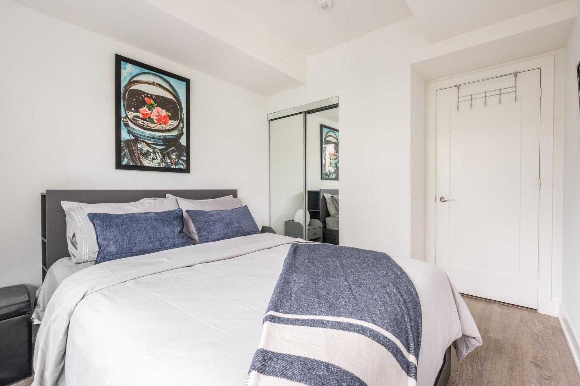 Spacious Corner Apartment Downtown Toronto Luaran gambar