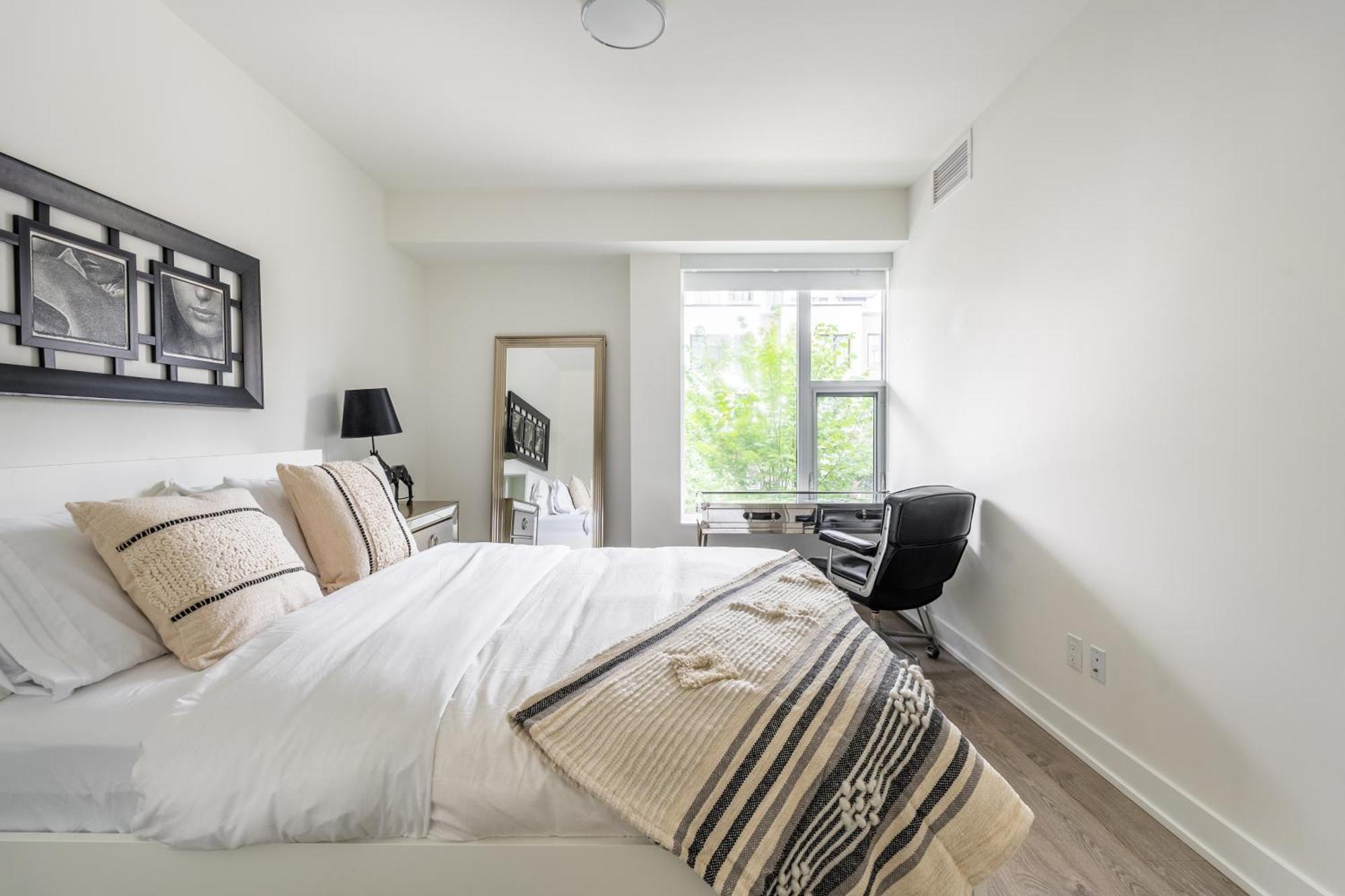 Spacious Corner Apartment Downtown Toronto Luaran gambar