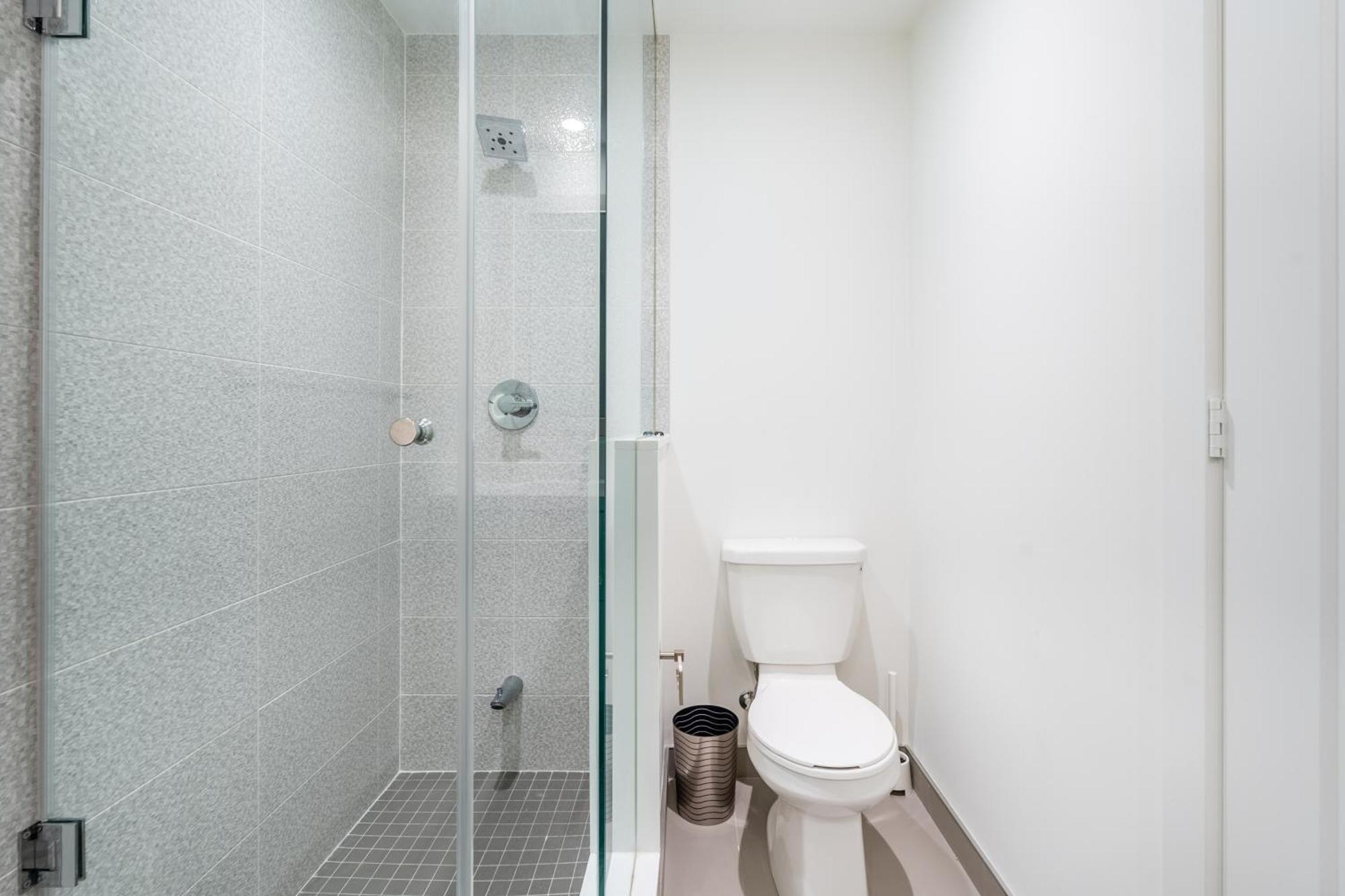 Spacious Corner Apartment Downtown Toronto Luaran gambar