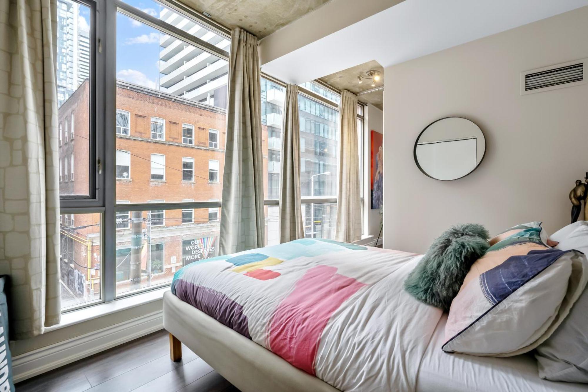 Spacious Corner Apartment Downtown Toronto Luaran gambar