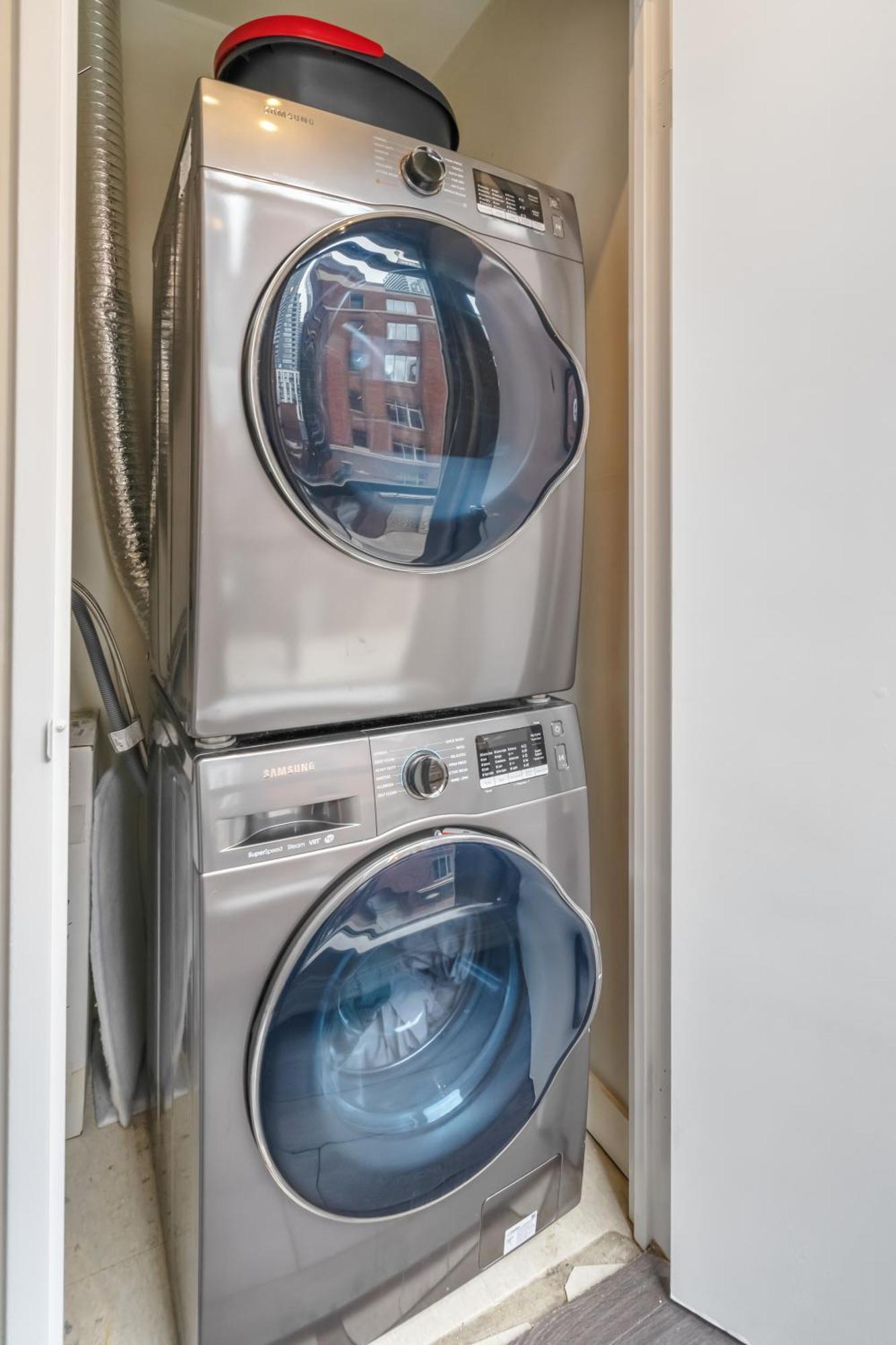 Spacious Corner Apartment Downtown Toronto Luaran gambar